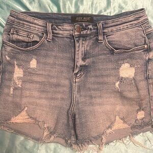 Judy Blue- distressed stretchy shorts- Size Large